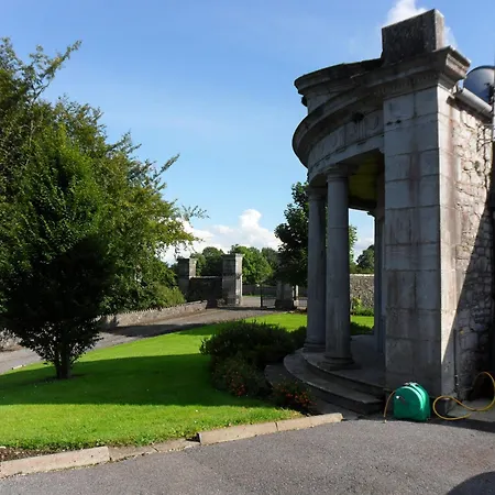 Forest Park House 4*